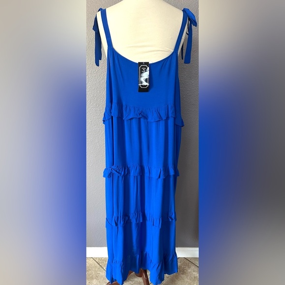 Ivy Street Blue Tiered Maxi Dress Size 2X Ruffled Layered Sleeveless Beach Boho - Picture 3 of 10